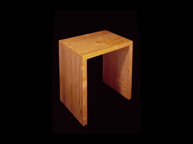 Banc de Halasana en bois
